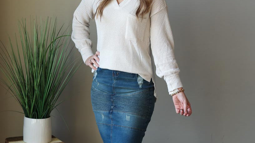 How to Shorten your Denim Skirts + Keep Original Look