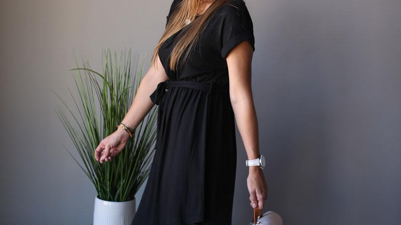 4 Ways to Style a Black Midi Dress for Summer Outfits