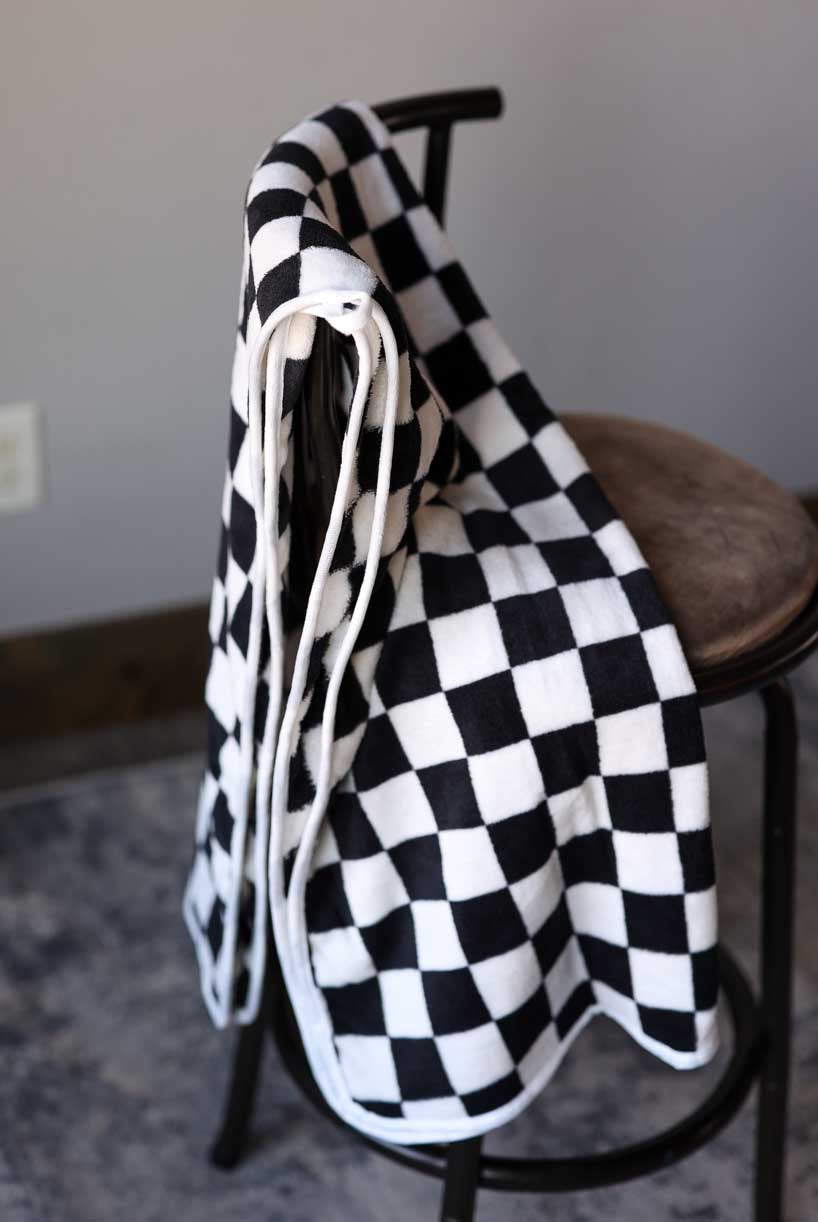 Black Checkerboard Youth Bath & Hand Towel Set