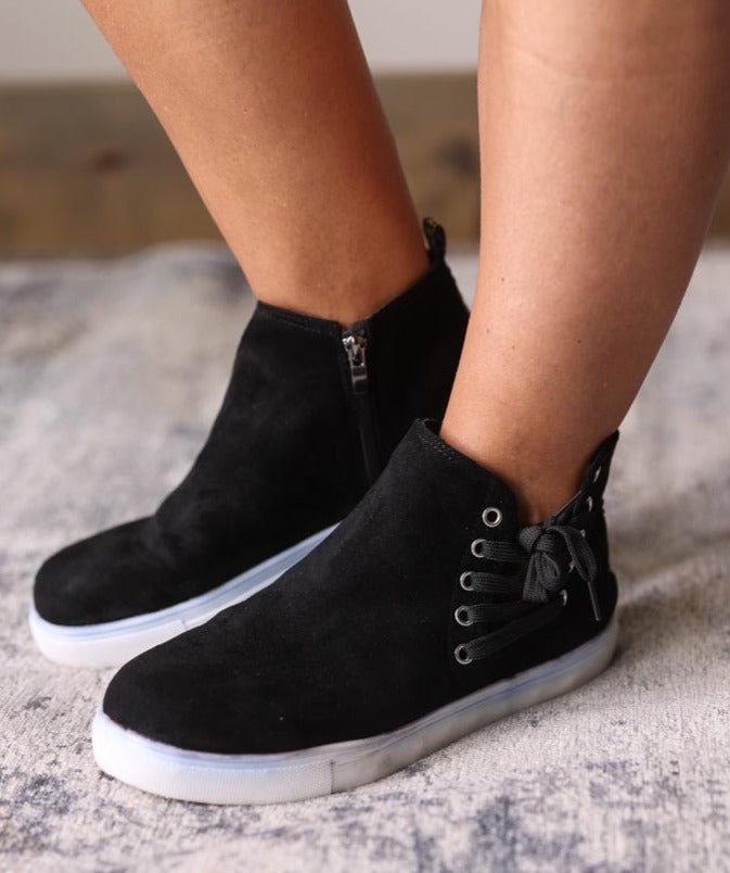 Black Lace Up Zippered Shoes • 7.5