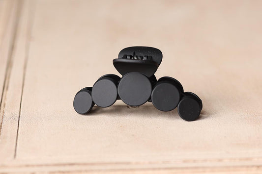 Black 5 Circle Frosted Claw Clip