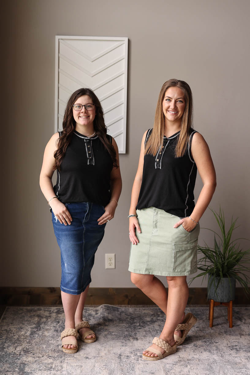 Black Contrast Stitching Henley Tank, L, XL