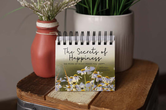 <p>365 Secrets of Happiness: Do More of What Makes You Happy</p> <p>Great gift ideas for her, mom, friend, daycare, teacher and more!