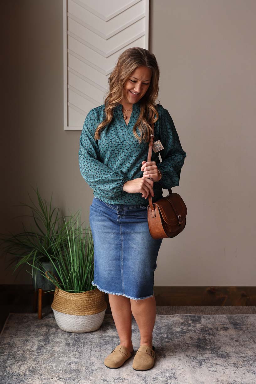 Green Geometric Print Blouse; L or XL