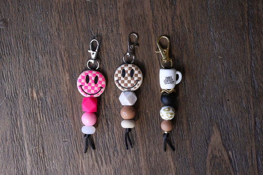 Checkered Smiley Silicone Bead Keychain 
Gifts for her of all ages!