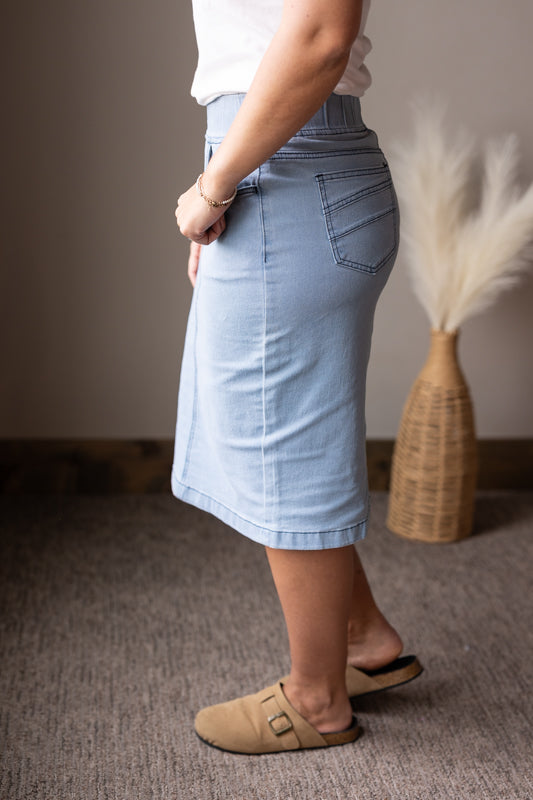 Elastic Waist Light Wash Solid Stretch Midi Jean Skirt