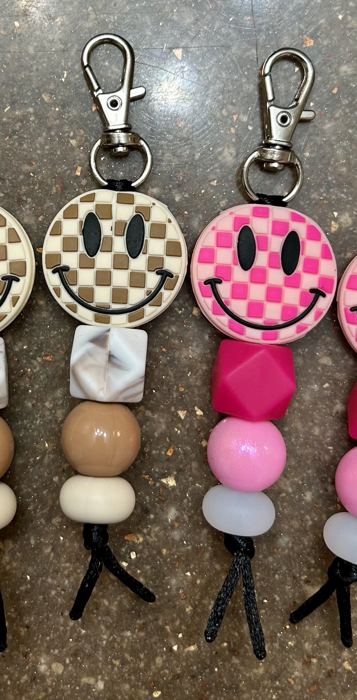 Checkered Smiley Silicone Bead Keychain