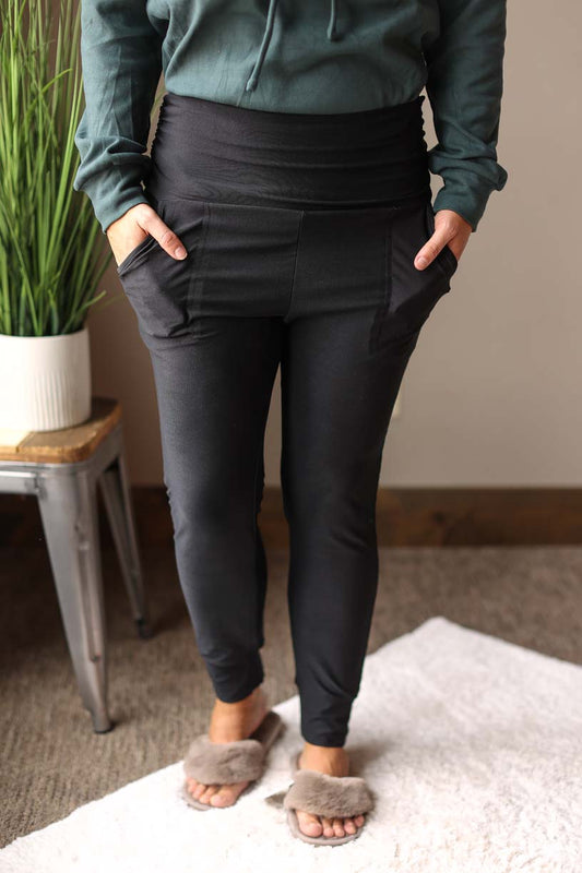 Black High Waist Gathered Pocket Leggings Women's Clothing Classy Closet Boutique NEar Me