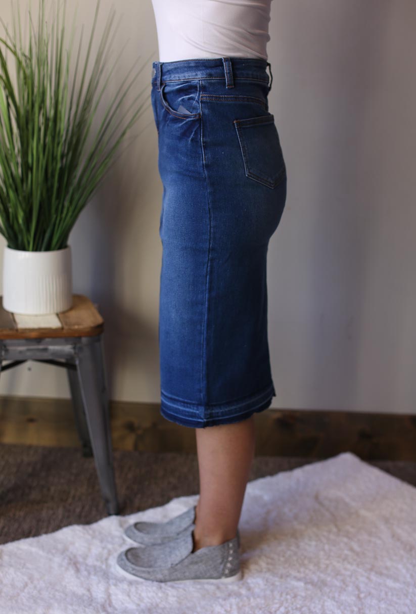 DARK WASH MIDI TWO TONE STRETCH DENIM SKIRT CLASSY CLOSET ONLINE SKIRT BOUTIQUE NEAR ME