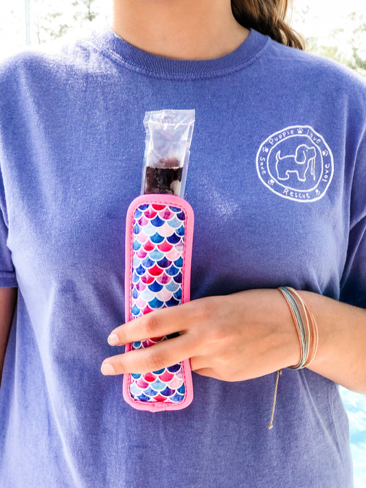 The perfect little popsicle holder!&nbsp; -Neoprene Insulated&nbsp; -Measures approximately 7" x 2 1/4"&nbsp;