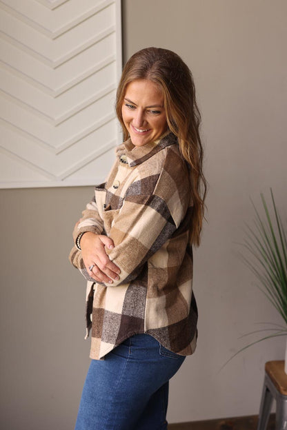 This plaid shacket from Khaki is the perfect piece to keep you warm and stylish all season long. Fall Winter WOmen's Work Outfits at Classy Closet Online Boutique