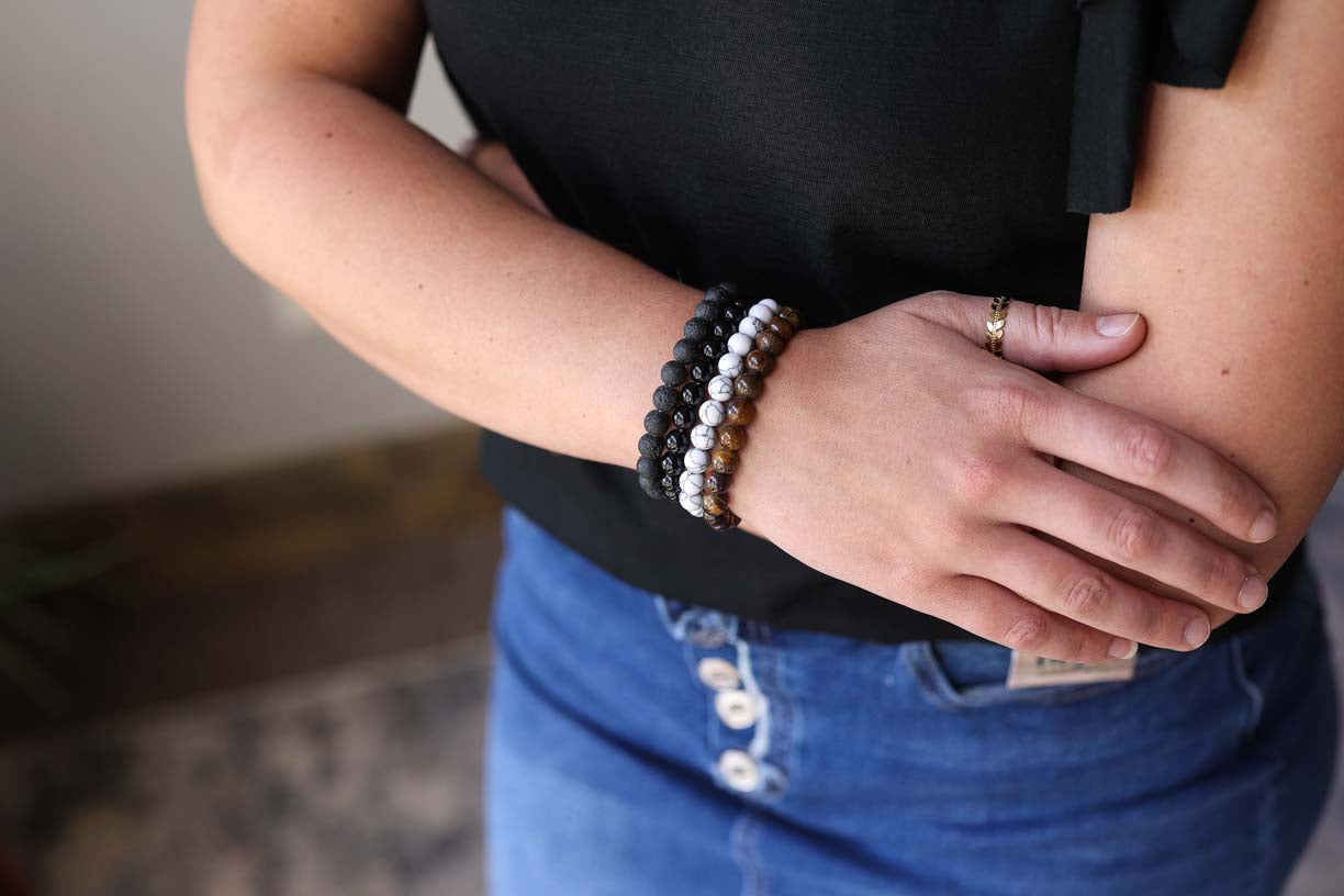 Add a splash of fun to any look with this Black Retro Beaded Crystal 4 pc Bracelet Set! These elastic bracelets are the perfect easy accessory for instant style. Wear all four together for a bold statement or mix and match for endless combinations! The retro-inspired beads add just the right amount of sparkle to dress up denim or complement your favorite outfit. So versatile and cute, you'll reach for them every day!