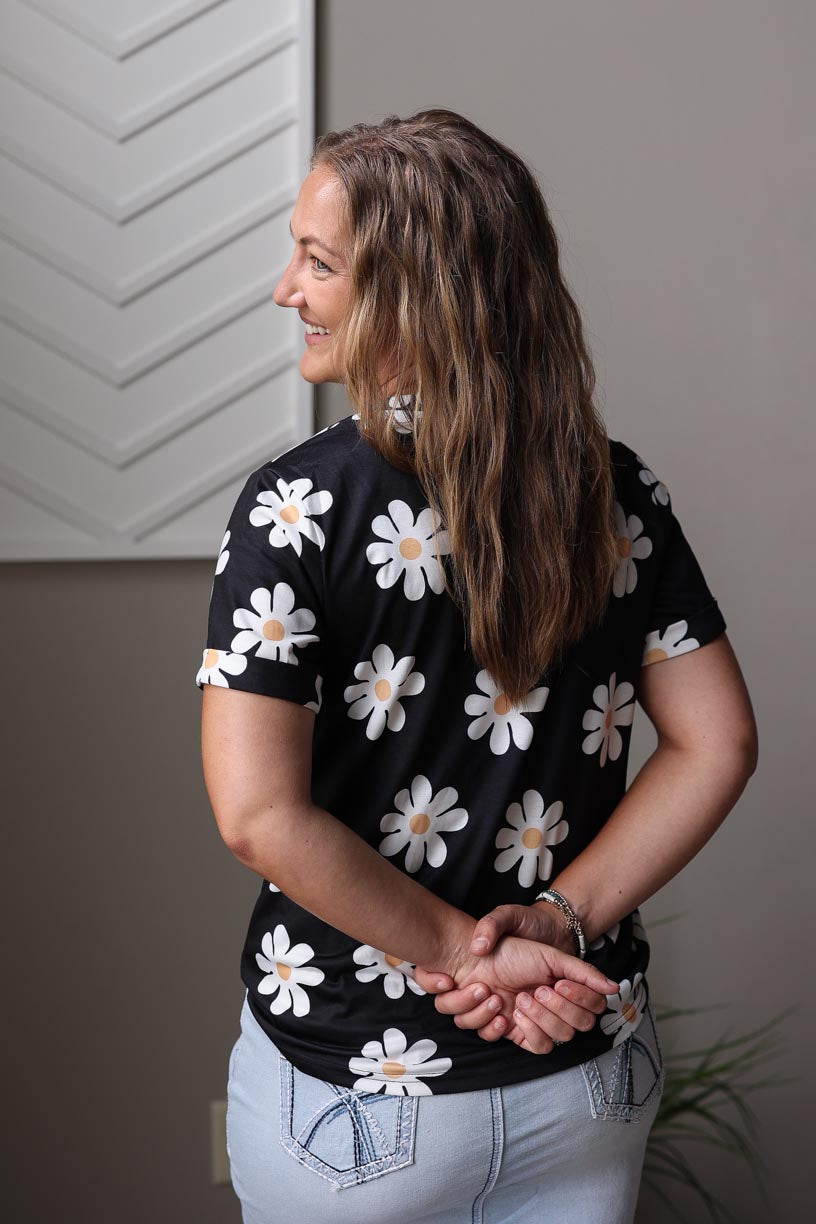 Black Daisy Print Crewneck Top