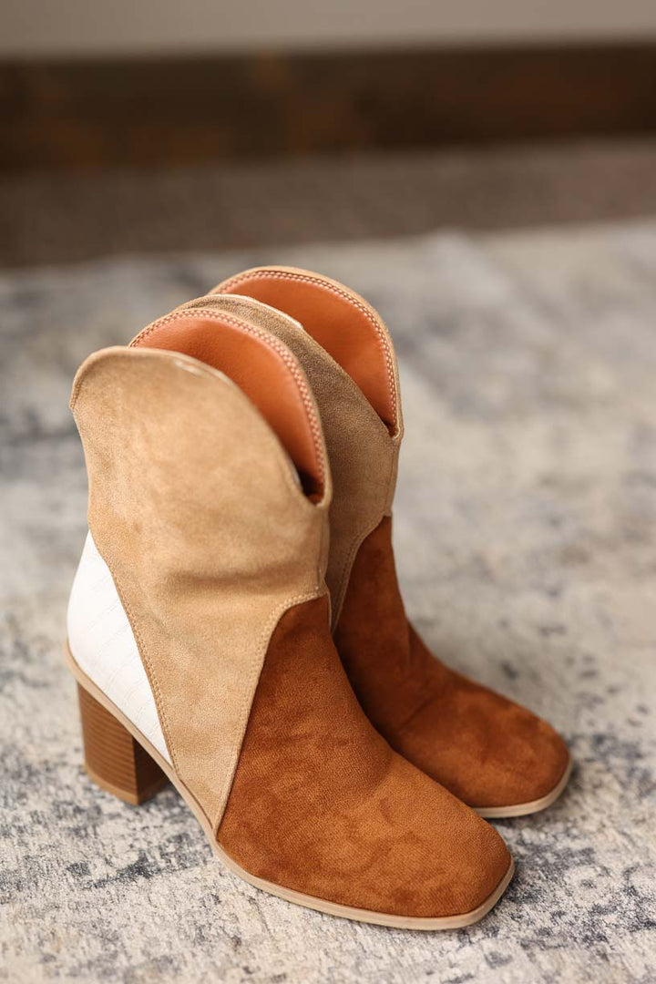 classy sneaker