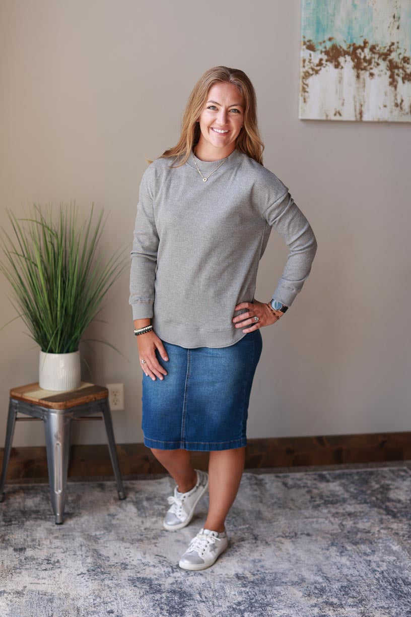 Grey Crewneck Long Sleeve Casual Top | Everyday Comfy Style Classy Closet Online Boutique for Mom Style Near Me Iowa