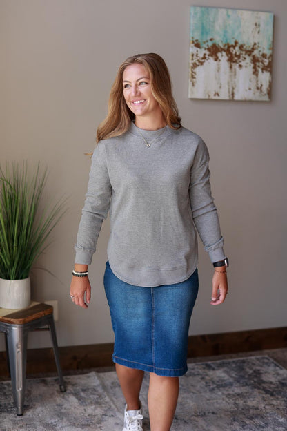 Grey Crewneck Long Sleeve Casual Top | Everyday Comfy Style Classy Closet Online Boutique for Mom Style Near Me Iowa