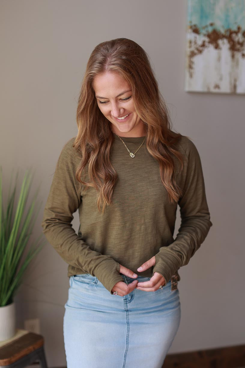 Green Crewneck Long Sleeve Top | Casual Everyday Style Women's Modest Fashion at Classy Closet Online Boutique Near Me Iowa