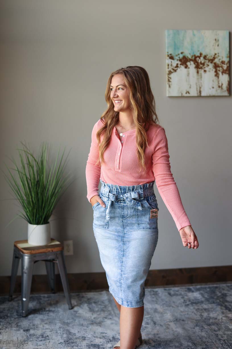 Front view of coral textured long sleeve henley top, perfect for a stylish and comfortable fall outfit at Classy Closet, a women's online modest fashion clothing boutique in Iowa.