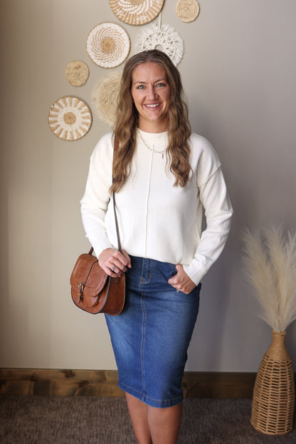 White Front Center Seam Sweater; S-2XL PLUS