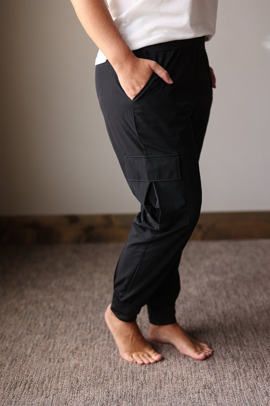 Black High Waist Cargo Joggers are the perfect blend of comfort and style, designed to become your go-to year-round favorite.