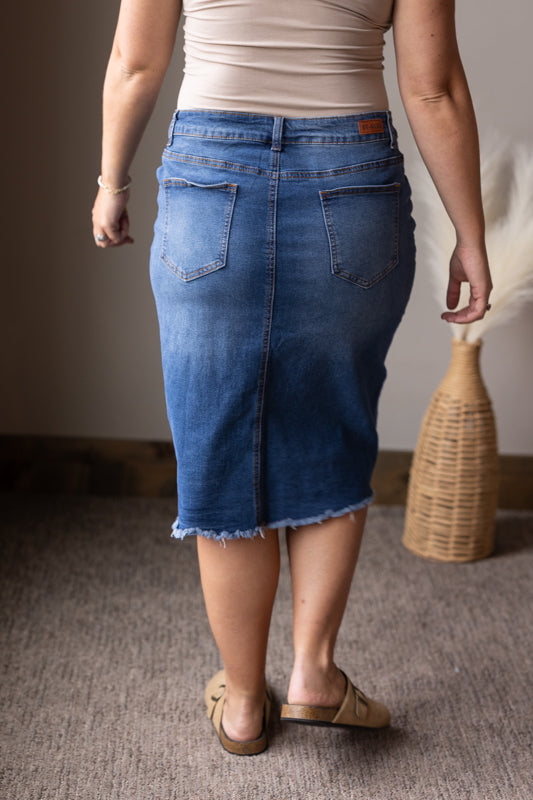 Medium Wash Raw Hem Detail Midi Denim Skirt