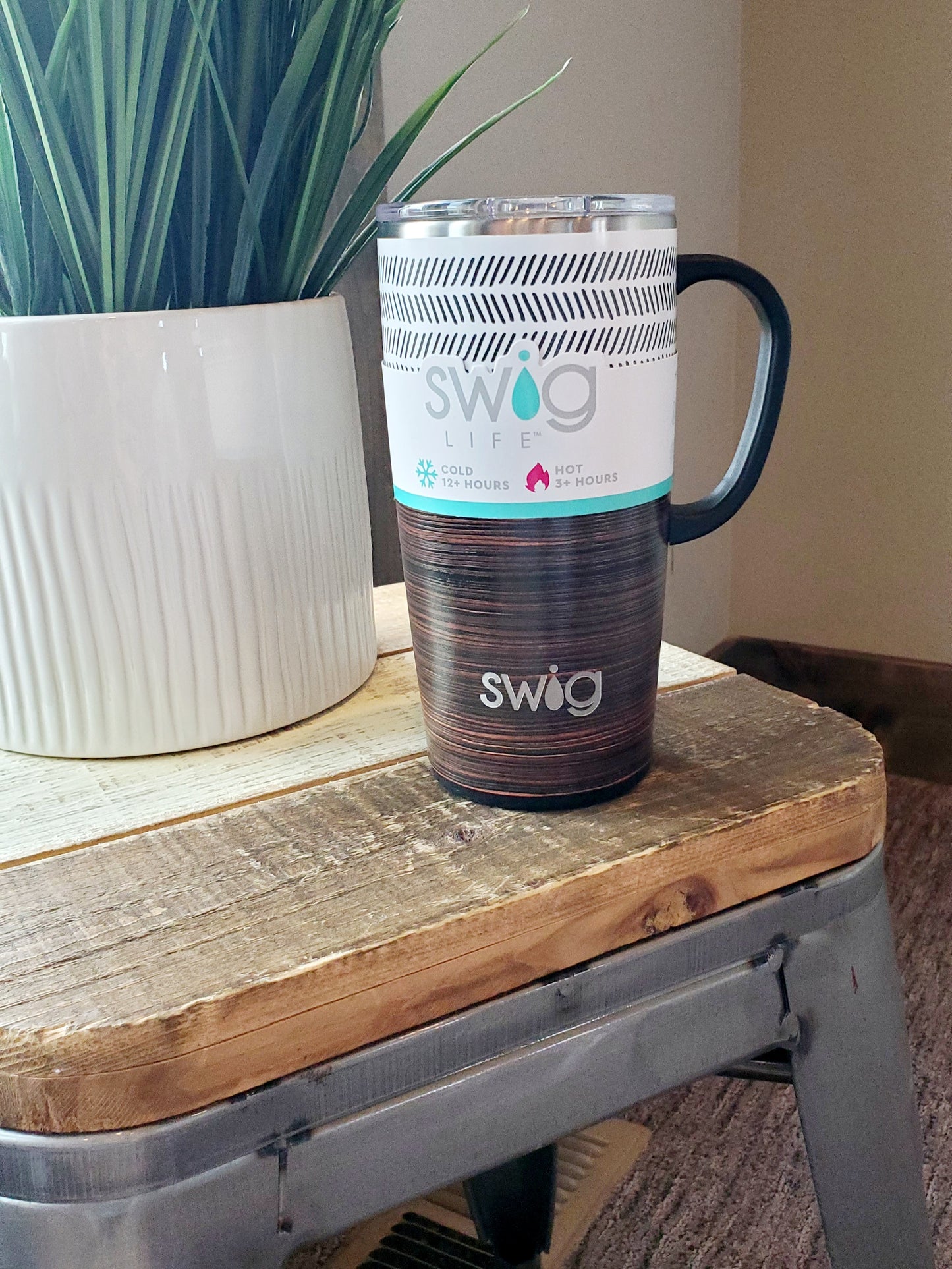 Swig_Brown_Artisan_22oz_Tumbler_Mug_Classy_Closet