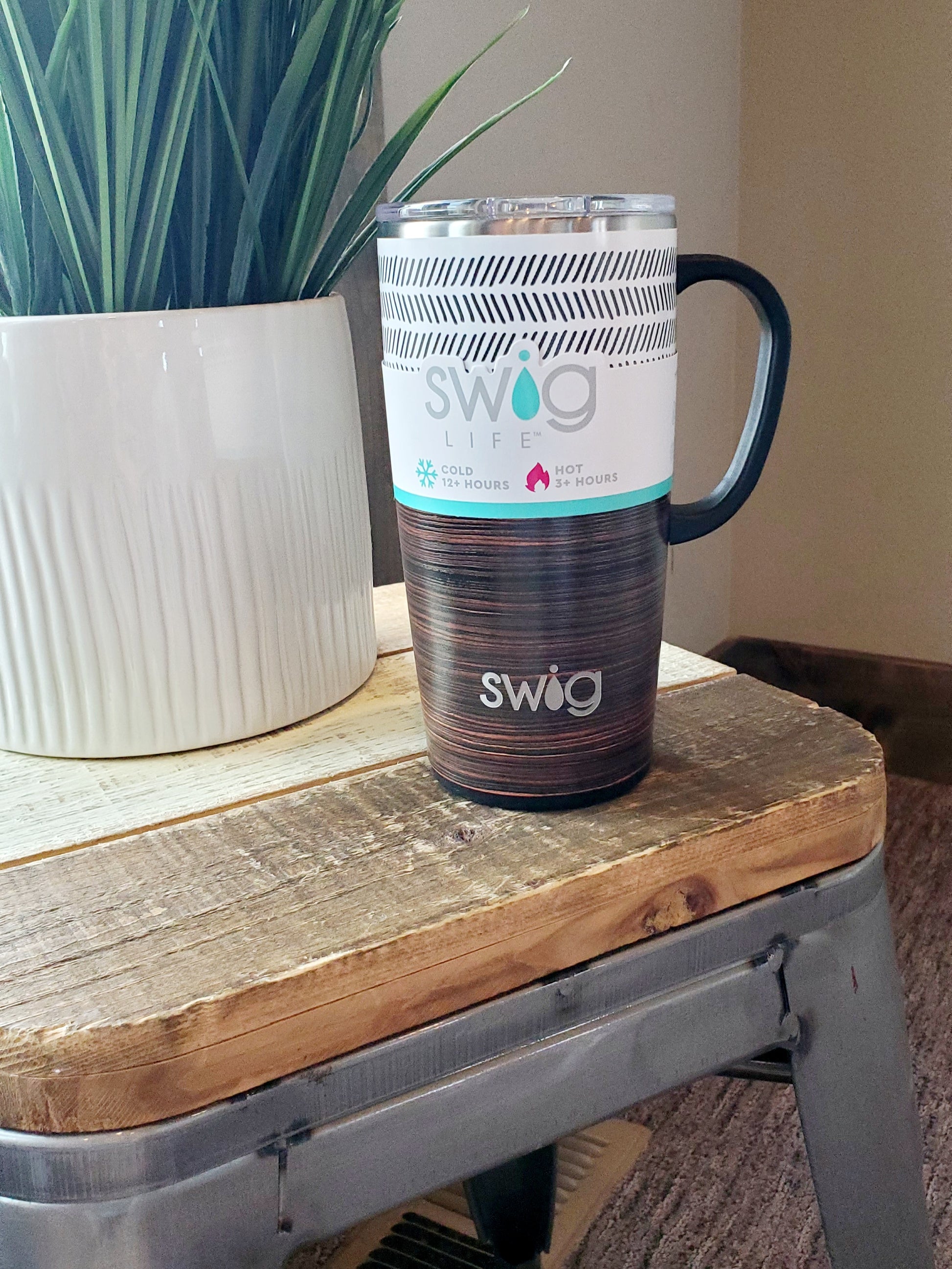 Swig_Brown_Artisan_22oz_Tumbler_Mug_Classy_Closet