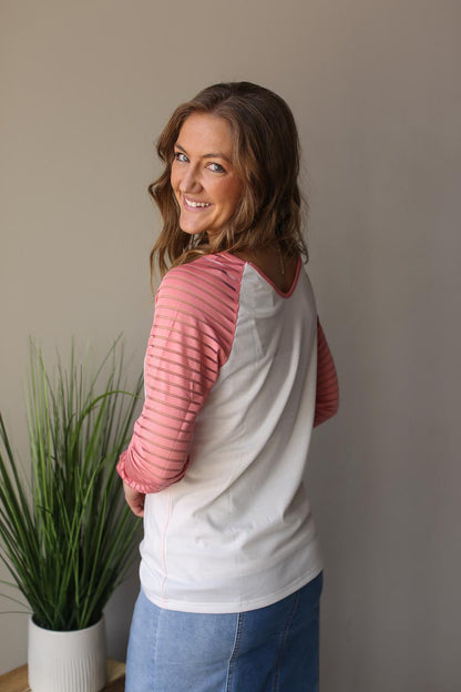 White V-Neck Mesh Pink Sleeve Spring Top for Women's Spring Outfits at Home Work Casual Classy Closet BOutique Near ME